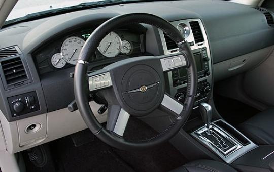 2006 Chrysler 300 touring towing capacity #2