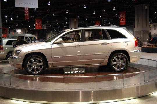 2005 Chrysler pacifica towing #2