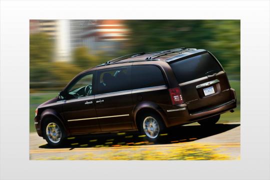 Chrysler town and country 2010 recall #1