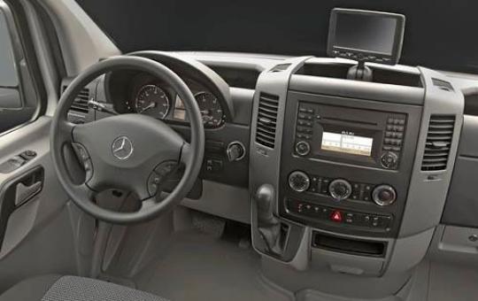 2011 Mercedes sprinter 2500 oil capacity #4