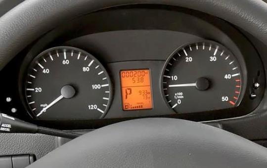 2011 Mercedes sprinter 2500 oil capacity #5