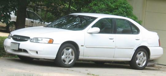 2001 Nissan altima engine size