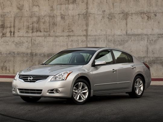 Where is the 2011 nissan altima built #7