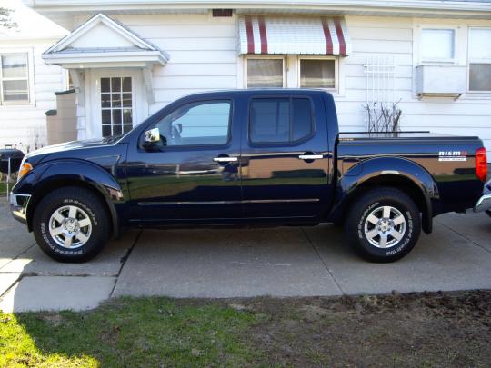 2006 Nissan frontier fuel tank capacity