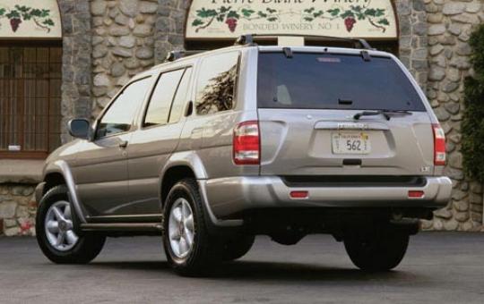 2001 Nissan pathfinder service bulletins