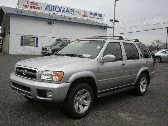 2003 Nissan pathfinder tire size
