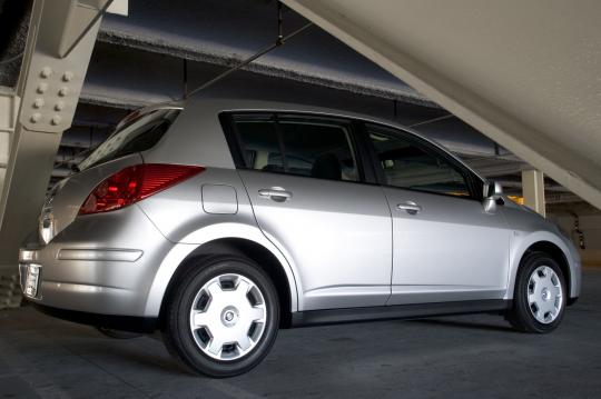 2007 Nissan versa service bulletins #4