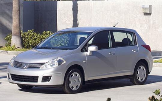 2008 Nissan versa fuel capacity #4