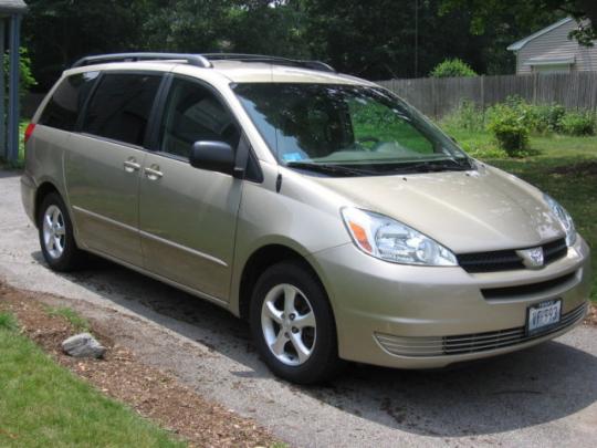 2006 Toyota sienna liftgate recall