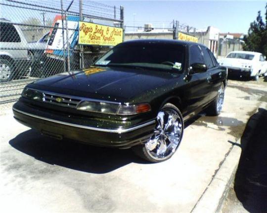1997 Ford crown victoria towing capacity