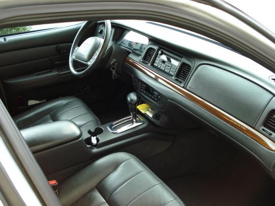2003 Ford crown victoria recall