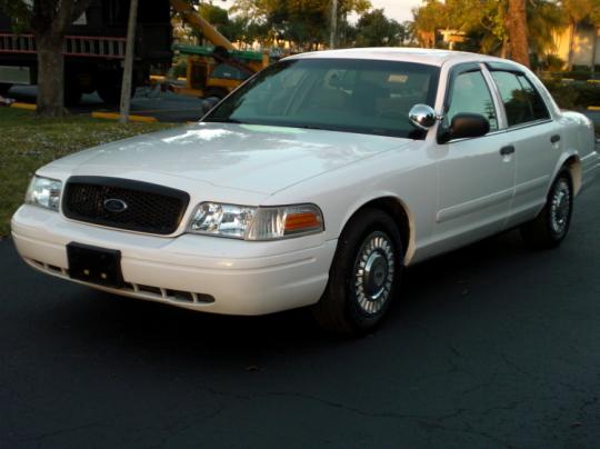 2004 Ford crown victoria towing capacity #5
