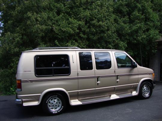 1994 Ford vin y #10