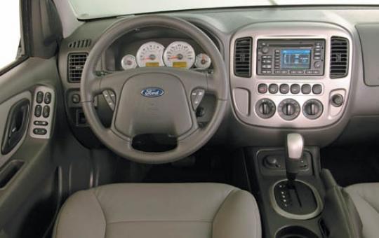 2005 Ford escape interior accessories