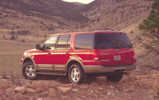 2003 Ford expedition recalls shaking