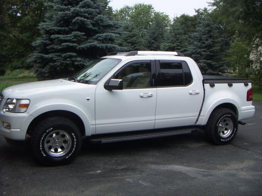 Size tires 2007 ford explorer sport trac