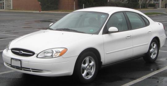 2000 Ford taurus capacities