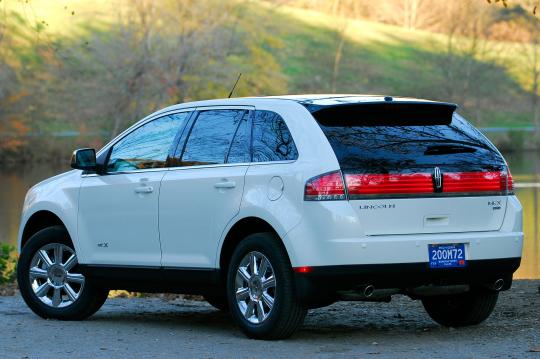 2007 Lincoln MKX - VIN: 2lmdu68c87bj31645 - AutoDetective.com