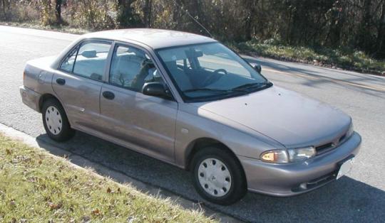 Mitsubishi mirage 1995