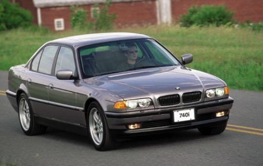 2000 BMW 7-Series VINs, Configurations, MSRP & Specs - AutoDetective