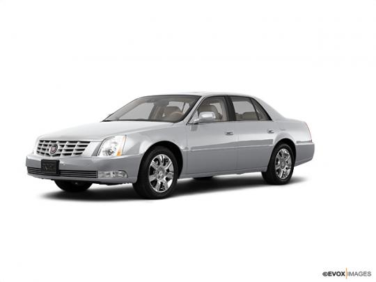 2011 Cadillac DTS Photo 1