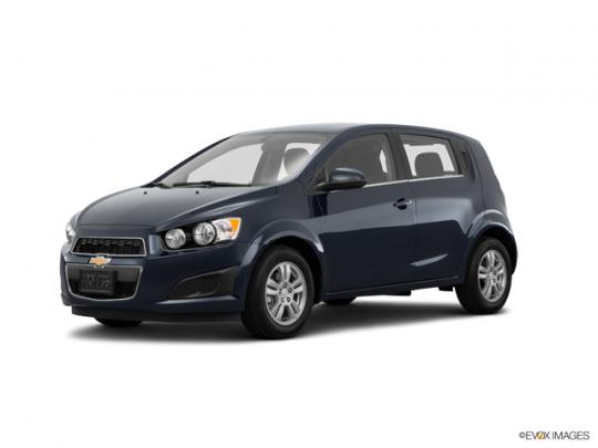 2016 Chevrolet Sonic Photo 1