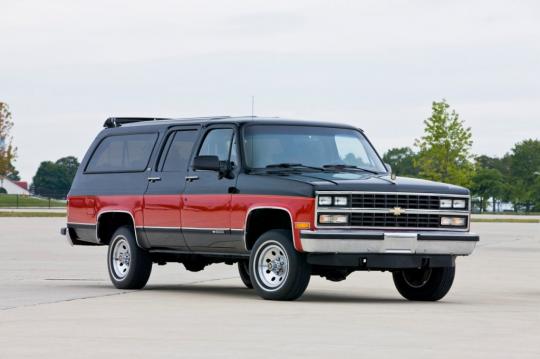 1990 Chevrolet Suburban Photo 1