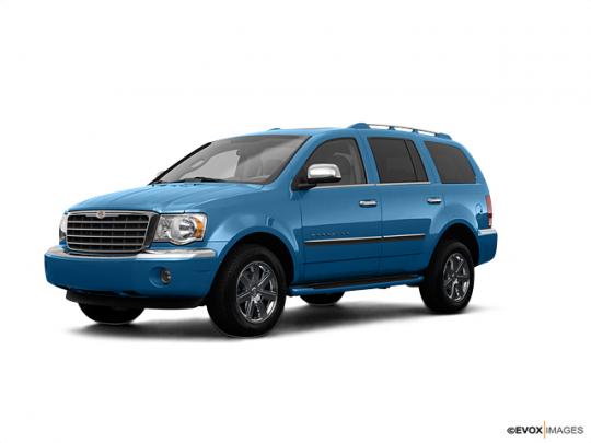 2008 Chrysler Aspen Photo 1