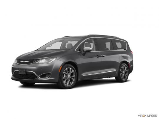 2018 Chrysler Pacifica Photo 1