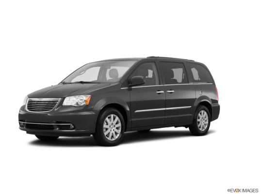2015 Chrysler Town & Country Photo 1