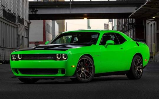 2016 Dodge Challenger Photo 1