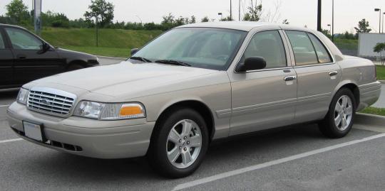 2009 Ford Crown Victoria VINs, Configurations, MSRP & Specs - AutoDetective