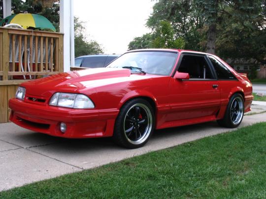 1990 Ford Mustang Photo 1