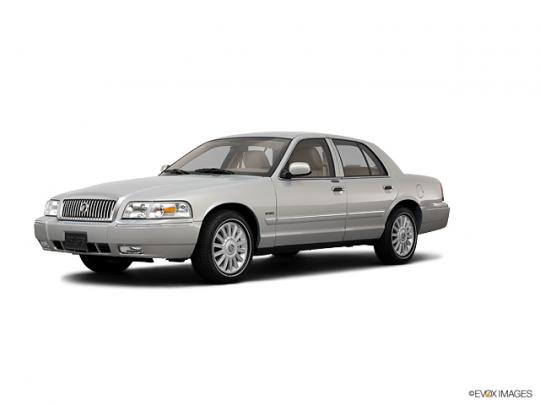 2011 Mercury Grand Marquis Photo 1