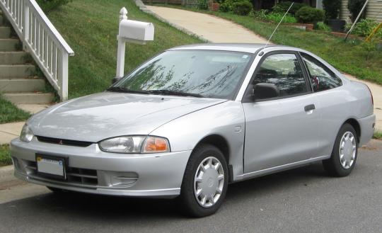 Mitsubishi mirage de 2000
