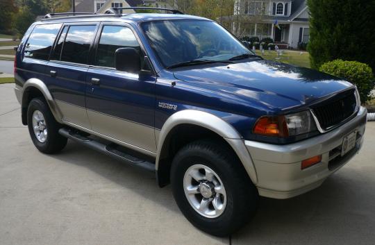 Mitsubishi montero 1999