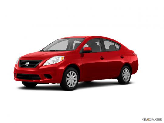 2012 Nissan Versa Photo 1