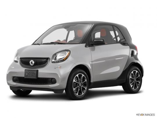 2016 smart fortwo Photo 1