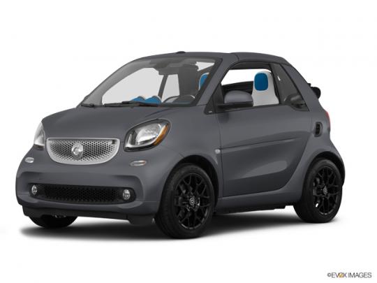 2017 smart fortwo Photo 1