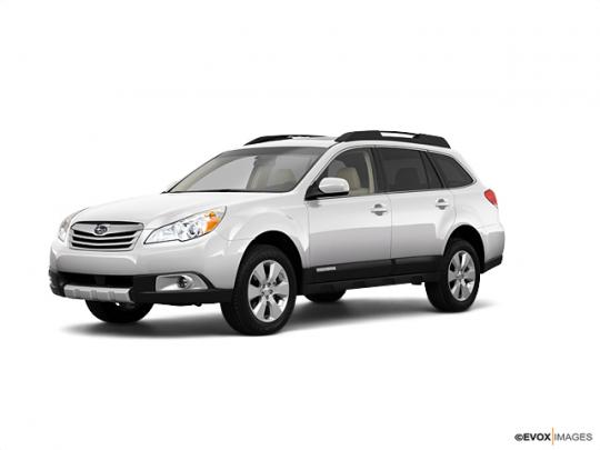 2010 Subaru Outback Photo 1