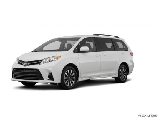 2018 Toyota Sienna Photo 1