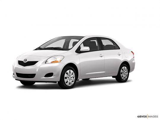 2010 Toyota Yaris Photo 1