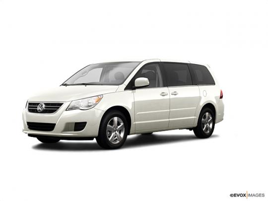 2009 Volkswagen Routan Photo 1