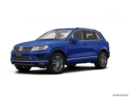 2016 Volkswagen Touareg Photo 1