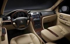 2010 Cadillac Escalade interior