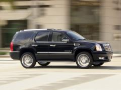 2011 Cadillac Escalade Photo 3