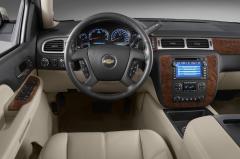 2010 Chevrolet Suburban interior
