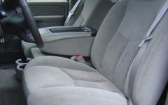 2005 Chevrolet Tahoe interior