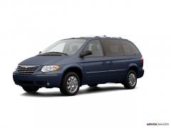 2007 Chrysler Town & Country Photo 1