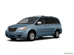 2010 Chrysler Town & Country Photo 1